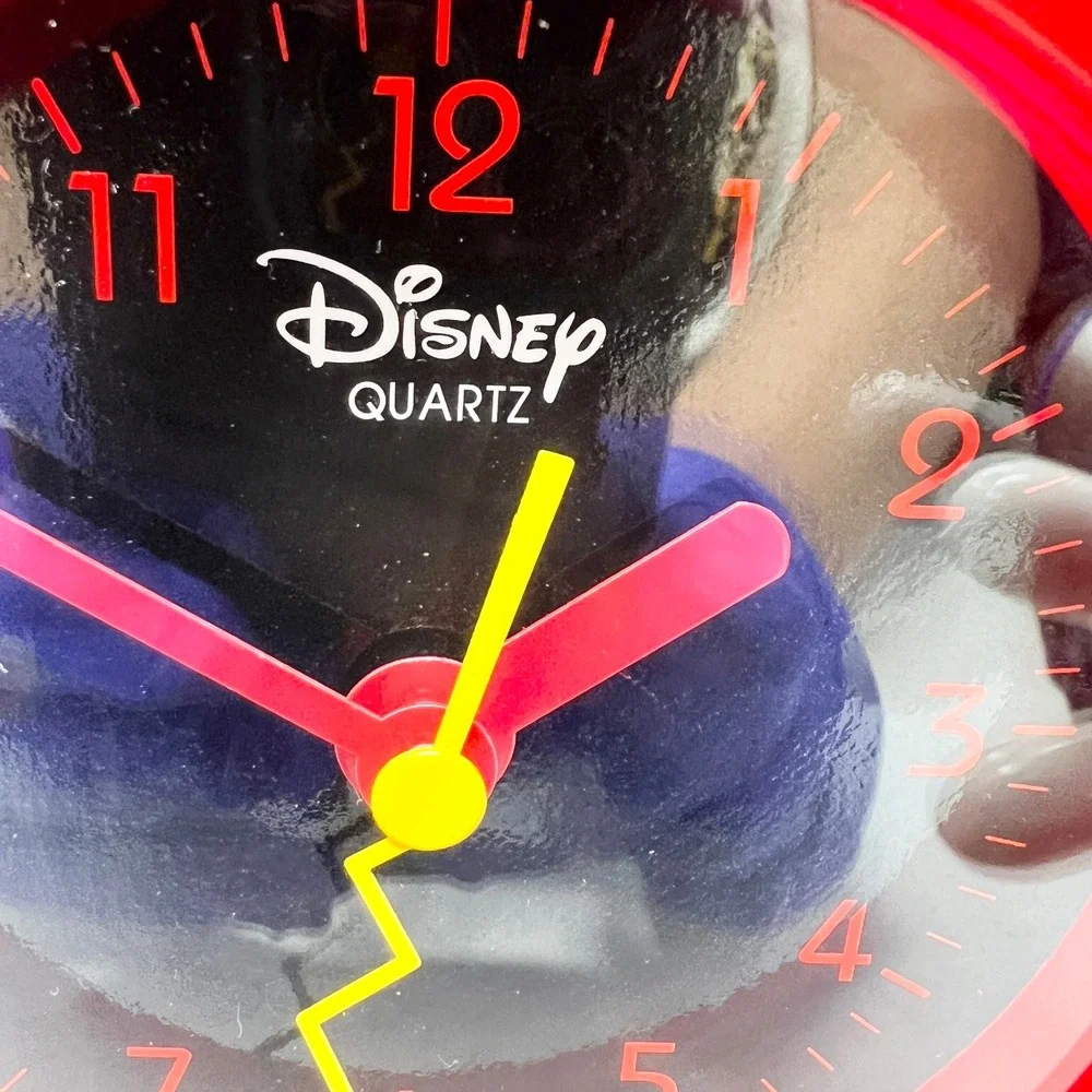 Mickey Mouse Disneyland Hong Kong Clock Disney Swinging Arms Woking